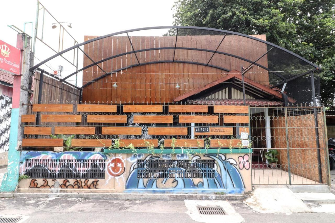 Alexiz Hostel Yogyakarta Ngoại thất bức ảnh