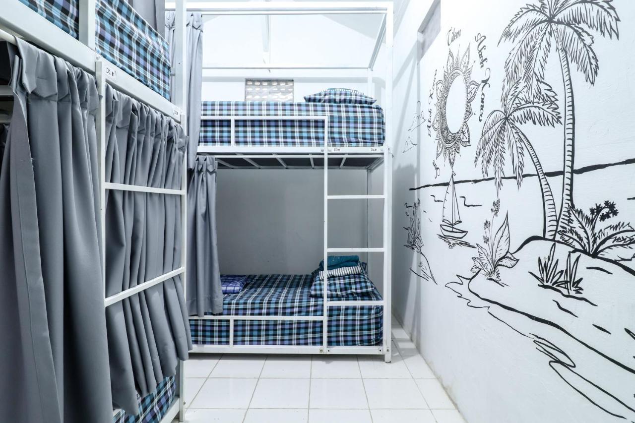 Alexiz Hostel Yogyakarta Ngoại thất bức ảnh
