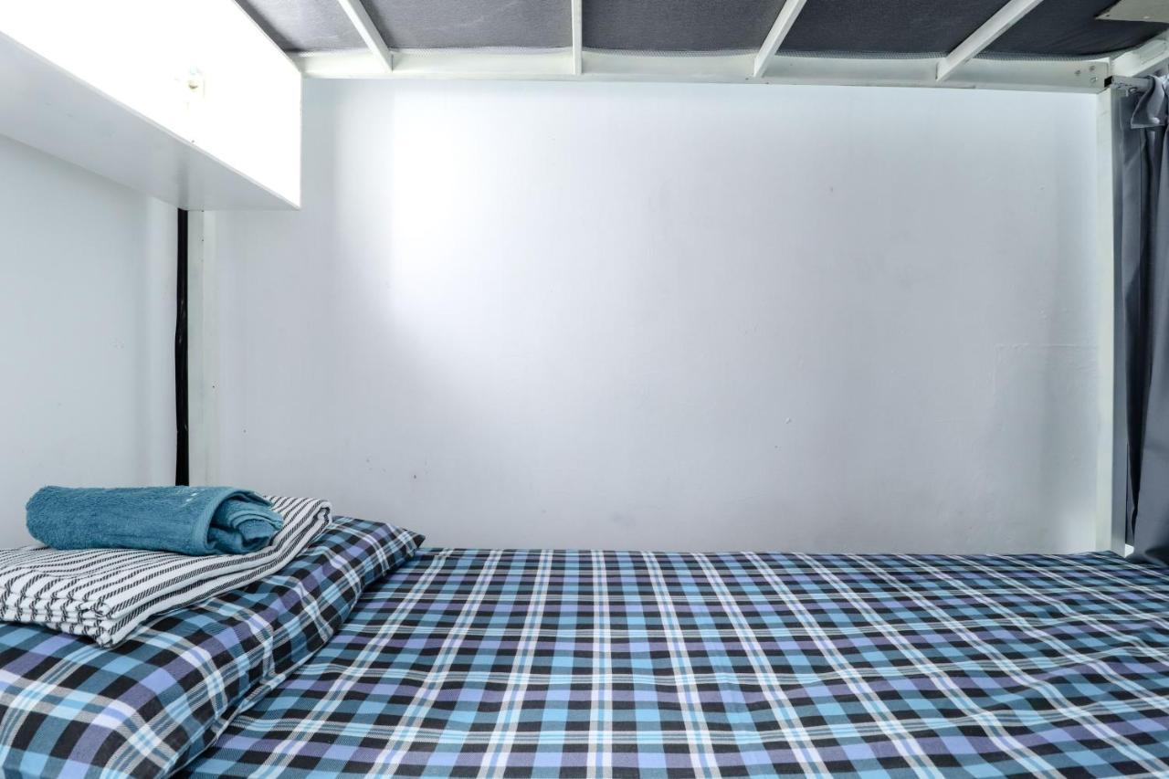 Alexiz Hostel Yogyakarta Ngoại thất bức ảnh