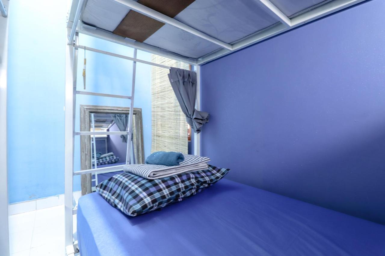 Alexiz Hostel Yogyakarta Ngoại thất bức ảnh